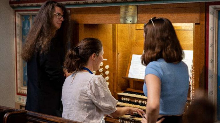 Supporting our future organists